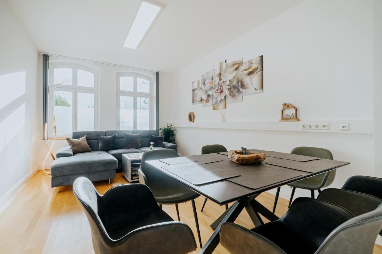 Blissplace 3 Zi Premium Apartment Nahe Getec Arena Mit Kingsize Betten Und Balkon Магдебург Екстериор снимка