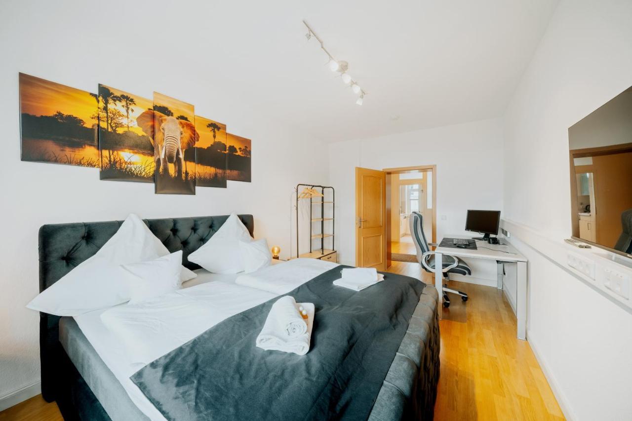 Blissplace 3 Zi Premium Apartment Nahe Getec Arena Mit Kingsize Betten Und Balkon Магдебург Екстериор снимка