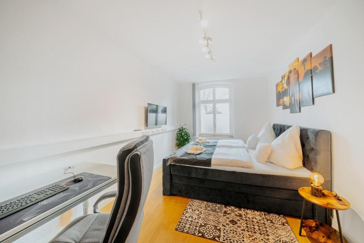 Blissplace 3 Zi Premium Apartment Nahe Getec Arena Mit Kingsize Betten Und Balkon Магдебург Екстериор снимка