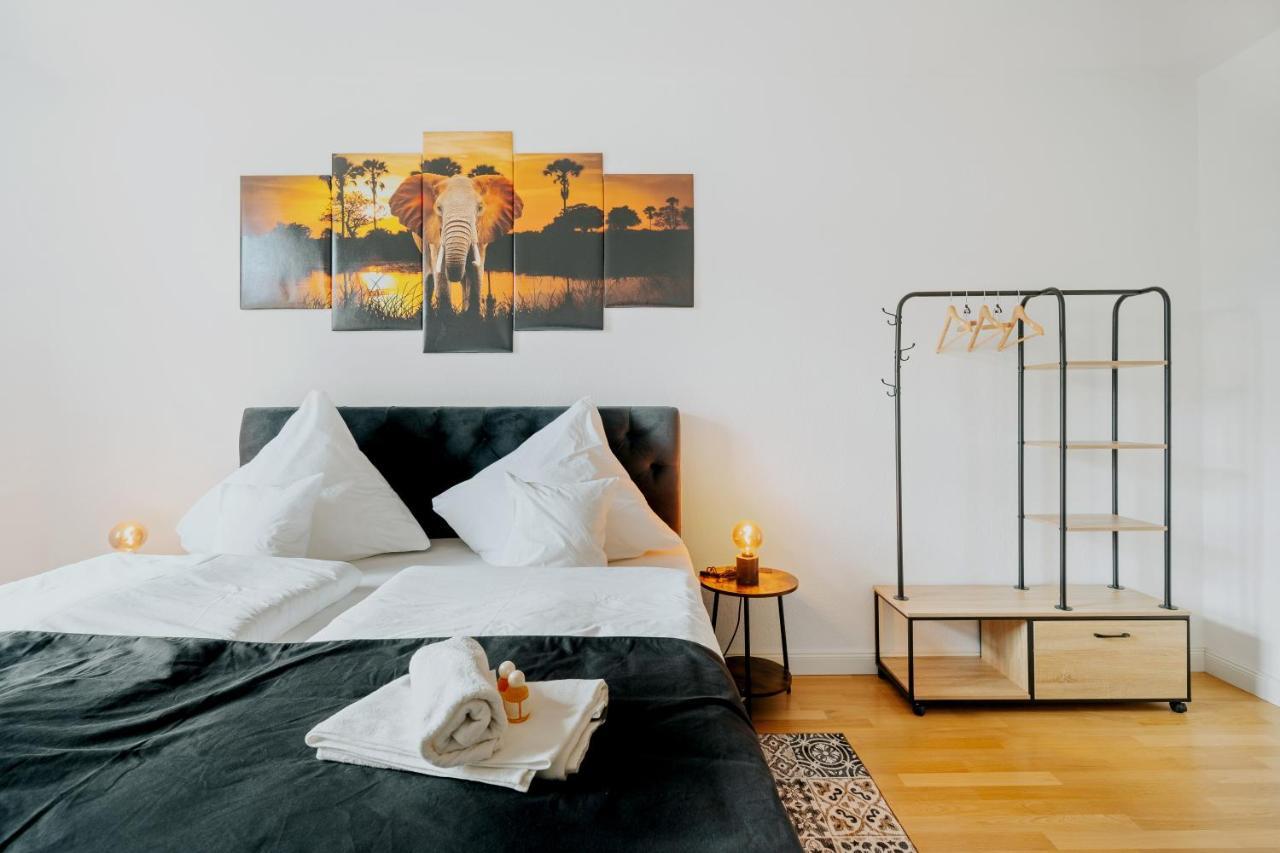 Blissplace 3 Zi Premium Apartment Nahe Getec Arena Mit Kingsize Betten Und Balkon Магдебург Екстериор снимка